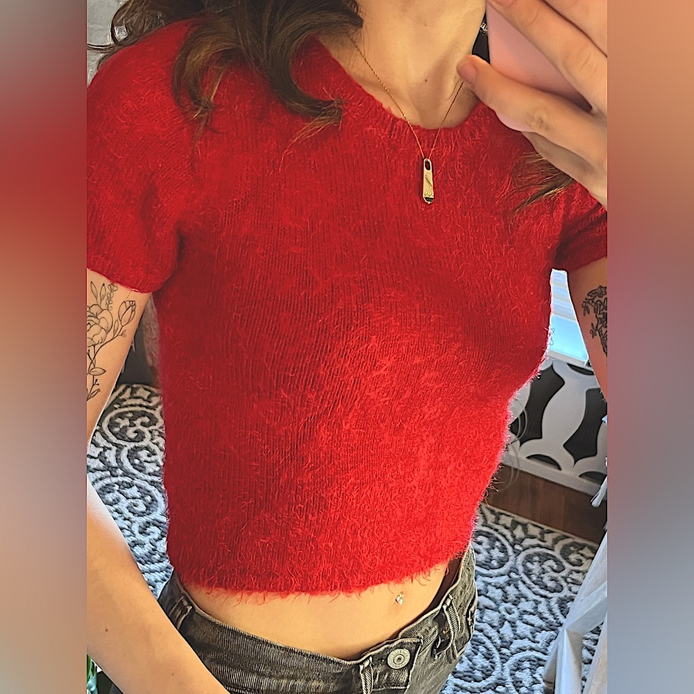 fuzzy Y2K red baby t ✨